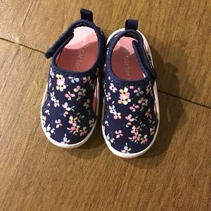 EUC Carters Floral Water Shoe Toddler Size 5